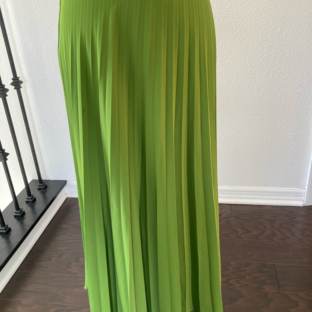Zara Vibrant Green A-Line Skirt